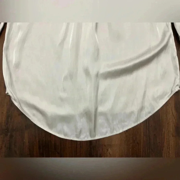 Carmen Marc Valvo Blouse Size XS Color Milky Malt Smocked Neck Tie Front NWT - Picture 9 of 11